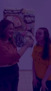 We hit the halls of Sharadin to ask KUCD students about their winter break plans, favorite classes, and standout projects of the semester.
And of course @justin_inc was the best host! ❄️📚✨
What were your winter plans, favorite class, or project this semester?
Thank you, Hayley @hylyjyy , Juniper @junibaya , Jordan @overdorf_jordan , Zoe @_the_zoe_zone_ , Ella @ella_rager , and Sydney @sydney.mcnally !
#finalsweek #kucd #sharadinshares