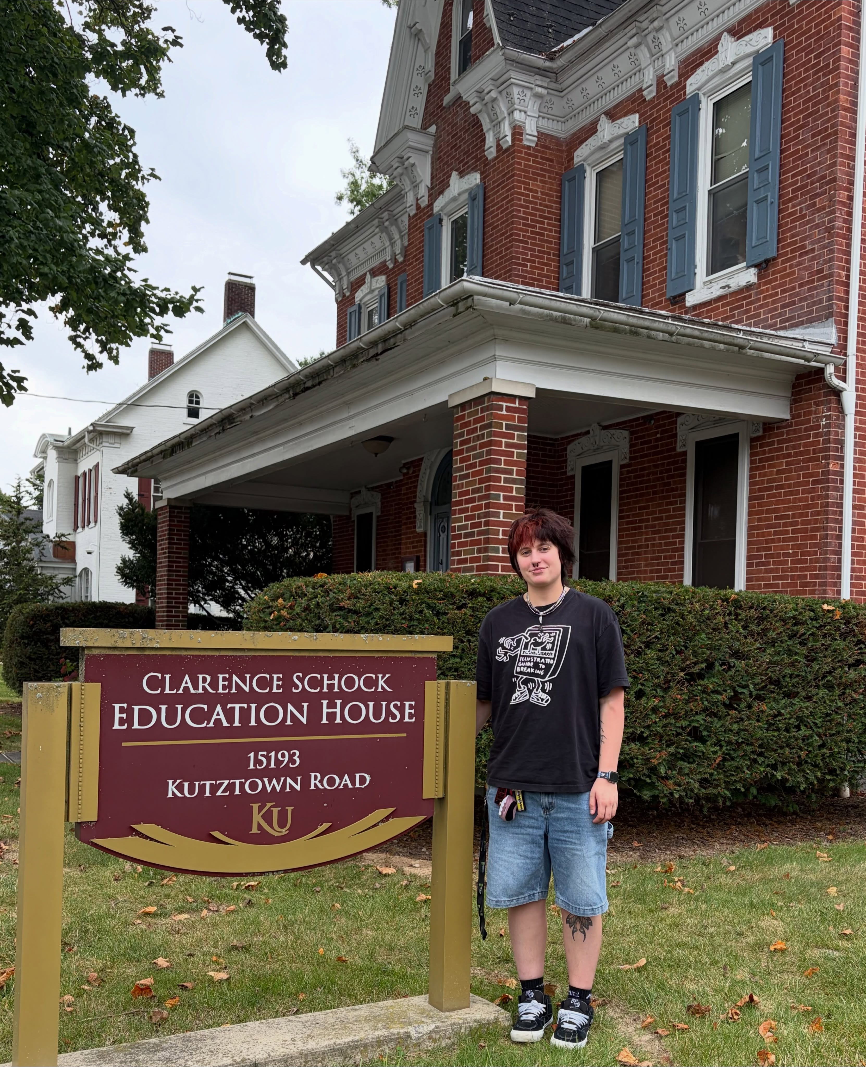 💡Internship Spotlight: EJ Juba at Kutztown University’s Marketing Department! Here’s what EJ is thinking of their experience:
This fall semester, I had the opportunity to intern at Kutztown University’s Marketing Department. They reside right on campus in the Schock Education House. I experienced what life is like for everyone in the communications, design, and marketing departments of the university. I worked alongside my amazing mentor, Camille, and created advertisements and posters for Kutztown. I learned what a day-to-day experience was like for her, met some other amazing people who work in the building, and got to make some pretty awesome things that are eventually going to be posted in public spaces! This internship was a great opportunity for me to see what a real-world design studio is like, and I gained lots of knowledge that I will be able to use in the future.
#studentintern #kutztownuniversity #communicationdesign
